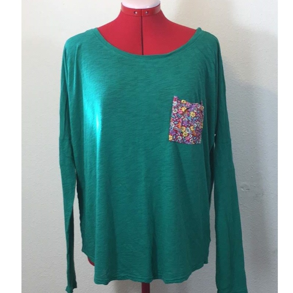 🔥 Anthropologie T.La Long Sleeve Green T w/Pocket